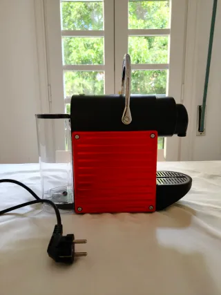 Cafetera Krups Nespresso Pixie XN304510