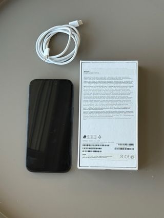 iPhone 15 128GB Caja y Accesorios