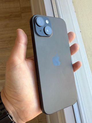 iPhone 15 128GB Caja y Accesorios