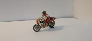 4 Modellini di moto da competizione