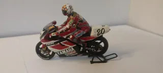 4 Modellini di moto da competizione