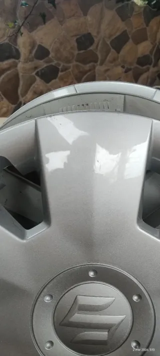 4 Tapacubos Suzuki Swift 15 NUEVOS!