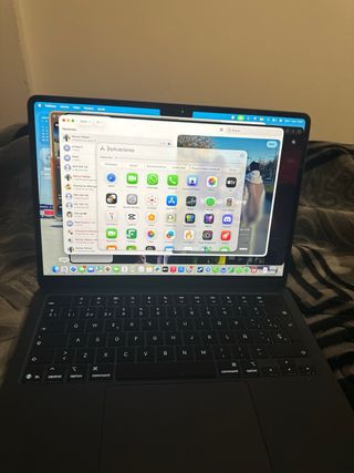 MacBook Air M4 10-Core 256GB Medianoche