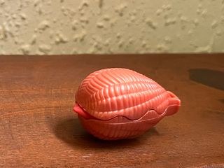 3 FIGURAS KINDER REINA CONCHA Y NADADOR