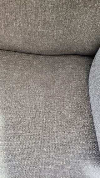 Coppia divani grigi in tessuto