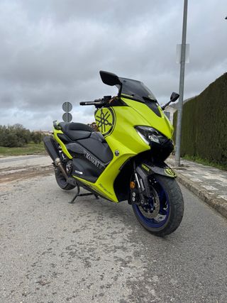 Yamaha T-Max 560 Maxi Scooter