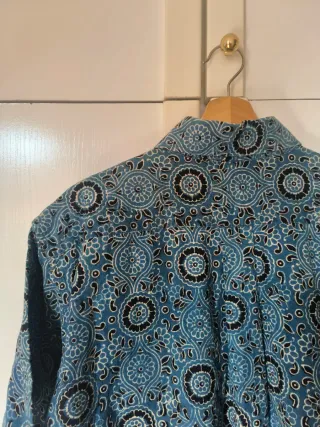 Camisa algodón estampada nueva. Fresca en verano.