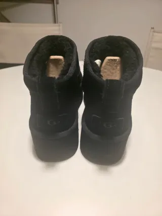 Botas UGG Negras Mujer