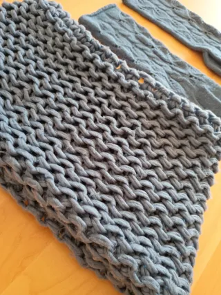 Conjunto cuello y guantes azul