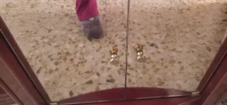 Mueble recibidor con espejo y luz