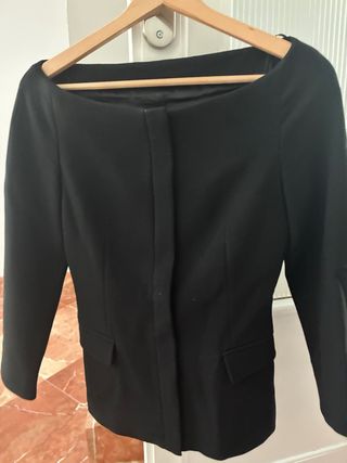 Chaqueta/blazer negra cuello barco. Oportunidad!