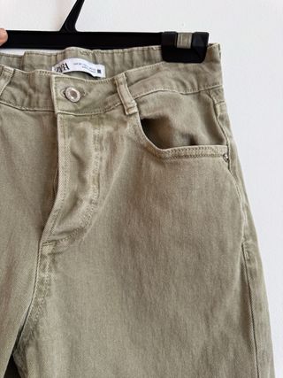 Zara Vaqueros Verde