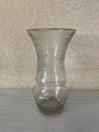 Lote de jarrones y floreros