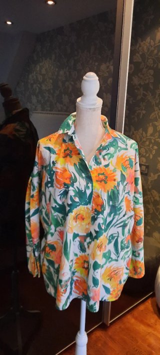 Blusa Uterqüe floral multicolor
