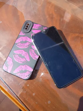 iPhone X Blanco con fundas incluidas