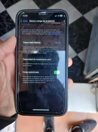 iPhone X Blanco con fundas incluidas