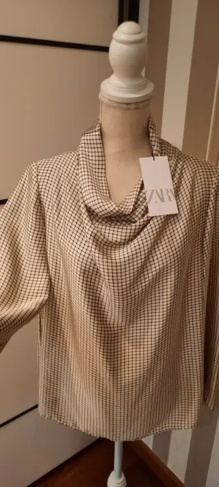 Blusa Zara Cuadros Beige y Negro