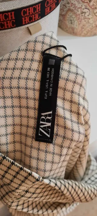 Blusa Zara Cuadros Beige y Negro