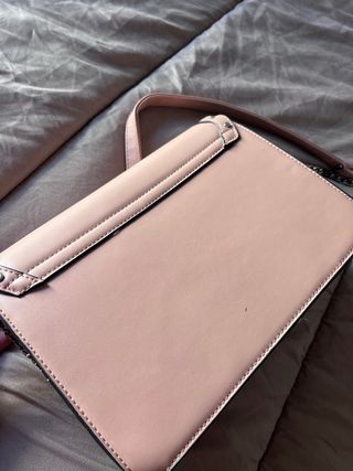 Bolso Stradivarius rosa sin usar