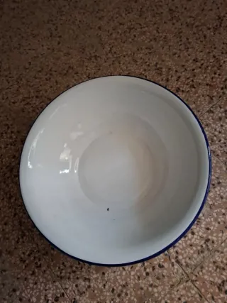 Catino smaltato bianco bordo blu