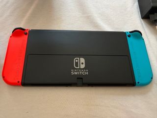 Nintendo Switch OLED con Accesorios