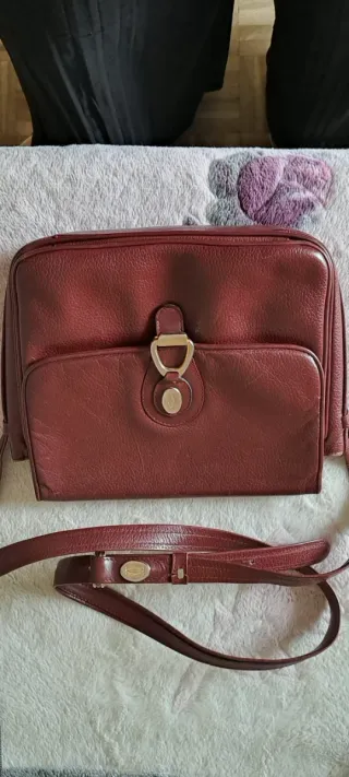 Borsa Must de Cartier in pelle a tracolla