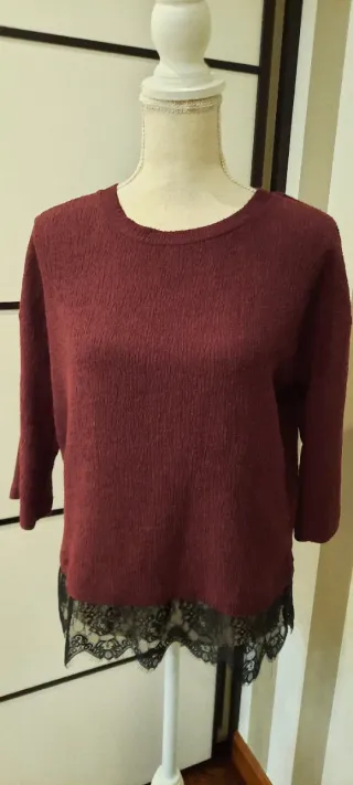 Blusa Stradivarius encaje