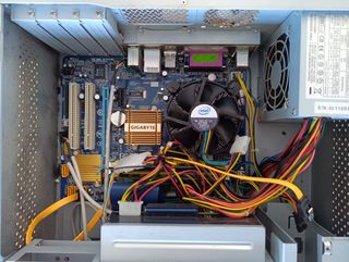 Lote 3 Cajas PC Intel Pequeñas