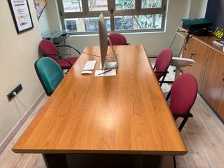 Mesa de juntas madera y metal 8 personas