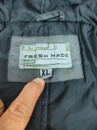 Giacca uomo grigia con cappuccio