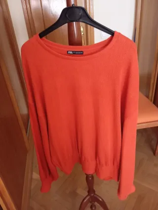 Camiseta Zara naranja talla M