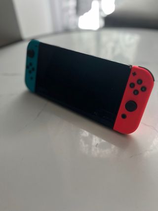Nintendo Switch OLED + Accesorios