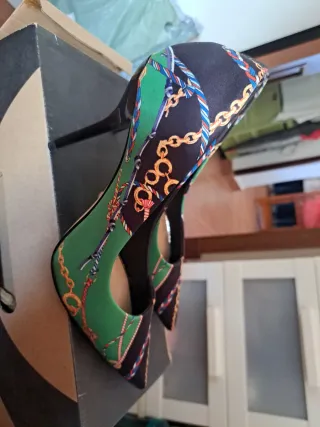 Zapatos de salón Zara Talla 38