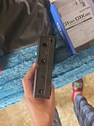 Pedalera multi-effetti Zoom G1on per chitarra