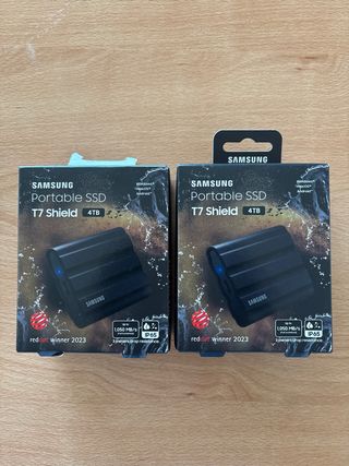2x Samsung Portable SSD T7 Shield 4TB