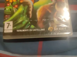 Juego PSP Crash Guerra al coco maníaco PRECINTADO