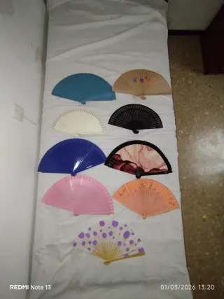 Lote 9 abanicos 40€
