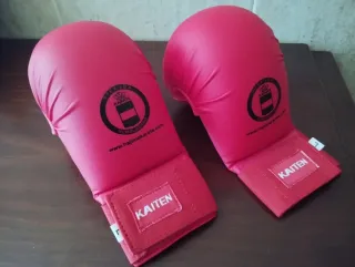 Guantillas Karate Rojas T.L. Sin Estrenar