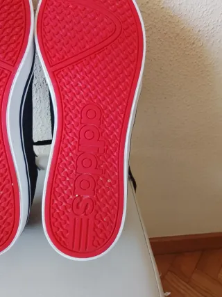 Zapatillas Adidas Azul y Rojo