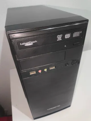 Ordenador mini torre 120GB SSD 8GB RAM HDMI DVD