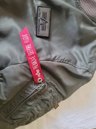 Chaqueta Bomber Alpha Industries Ed. Especial