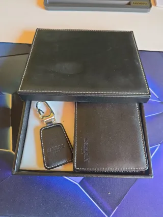 Conjunto Balmain Cartera, Llavero y Bolígrafo