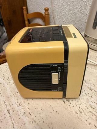 Radio despertador Philips vintage
