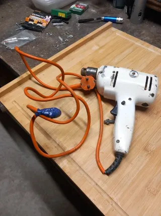 Taladro Black & Decker Antiguo