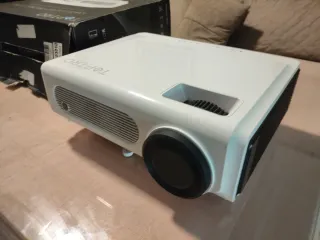 Proyector TOPTRO 1080P TR82