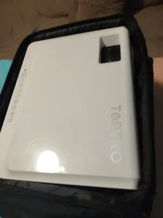 Proyector TOPTRO 1080P TR82