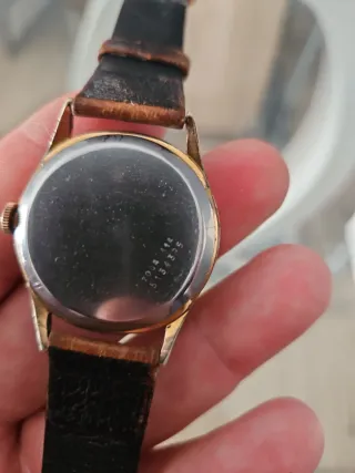 Reloj Certina Dorado y Marrón MAQUINARIA PERFECTA