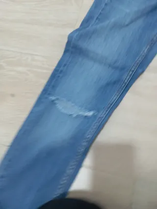 Vaqueros desgastados talla 38