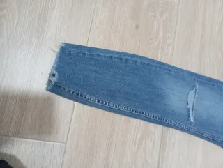 Vaqueros desgastados talla 38