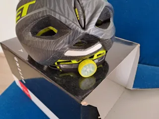 Casco MET Crackerjack junior verde